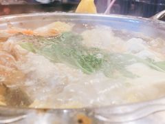 东爱特色三文鱼头锅-东京爱上大连(中央大道店)