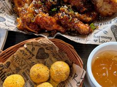 -BHC炸鸡(明洞总店)