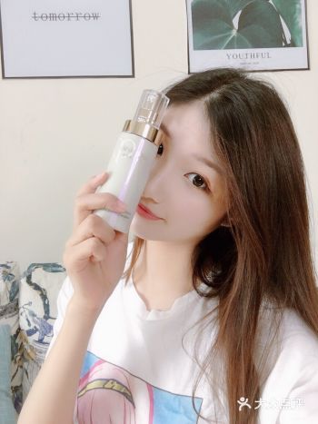 发现有钱人的保养方式真的不太一样啊乳液除了分早晚的