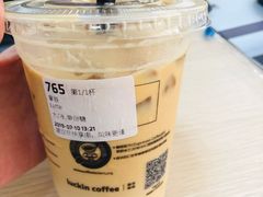 冰拿铁-瑞幸咖啡(人民路店)