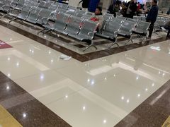 -房地产交易中心-停车场