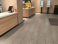 -麦当劳(卫星广场店)