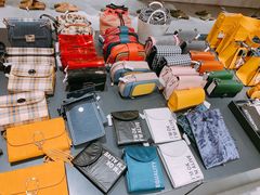 -URBAN REVIVO(欢乐海岸购物中心店)