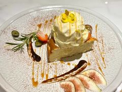 -Mark&Mars Restaurant