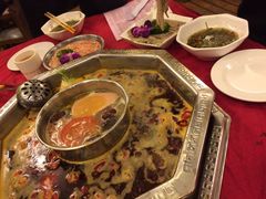 -山城年华老火锅(玉林店)
