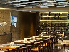 -BLU 全日制餐厅(上海安曼纳卓悦酒店)