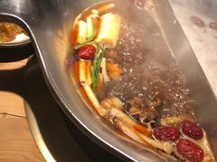 -湊湊火锅·茶憩(杭州湖滨银泰in77店)