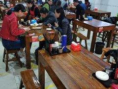 大堂-豫老三牛肉拉面(南阳路店)