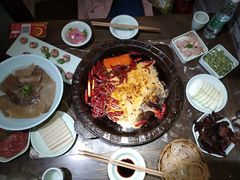 -红九格老火锅(三峡广场店)