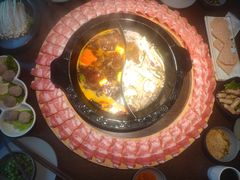 -九牧鱻·渝老鬼重庆火锅(人民路店)