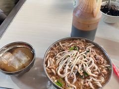 -正宗杨记普洱酸醋米线(总店)