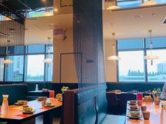 大堂-青年公社烤鸭(宝杨宝龙广场店)