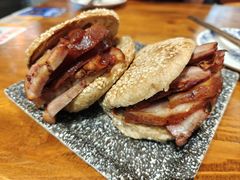 -老天桥酱肉烧饼夹肘子(天桥店)