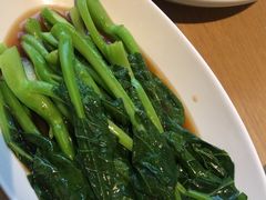 -渝信川菜 · 川味家常菜(财富购物中心店)