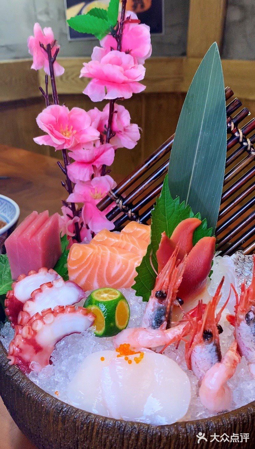颜值爆灯、性价比超高的深夜食堂来东城万达！