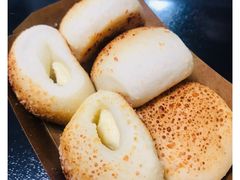 奶油芝士甜面包-巴黎贝甜(龙之梦购物中心虹口店)