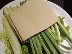 -靠山屯东北农家菜(八龙桥雅苑店)