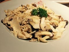 -Lia Cafe Bar Restaurant松山咖啡屋