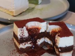 -必胜客(东大桥店)