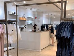 -COS(月星环球港店)
