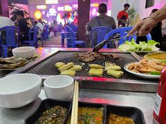 自助取餐区-石屏老字号4号包浆豆腐美食城(泼水广场店)