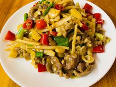 酸笋炒牛肉-余味食府(颇家巷)