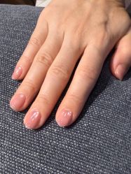 -悦指间美甲美睫