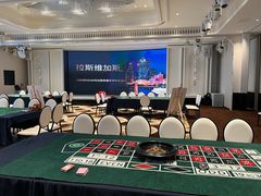 -泓历皇朝酒店(东亭店)