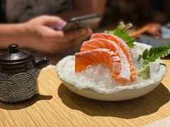 三文鱼腩-舞漁日料美人胶原锅(陆家嘴中心店)