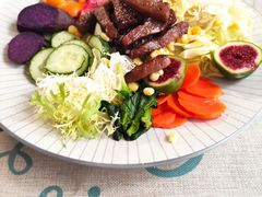 -Rabbit Cafe私房西餐甜点咖啡(栖霞路店)