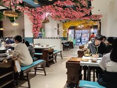 -贵府酸汤牛肉火锅·贵州老字号(飞山街店)