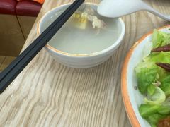 -瑞霖·隆江猪脚饭