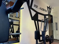 -威克健身游泳(万菱汇店)