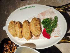 -新白鹿餐厅(金鹰新街口店)