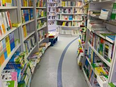 -新华书店(虹悦城店)