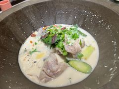 青椒紫苏锅-鲜潭蒸汽石锅鱼(万象前海店)