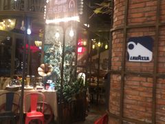-玛格萝妮(汇智国际商业中心店)
