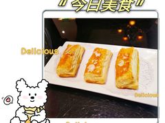 榴莲酥-高第街56号港式餐厅·精选(世茂广场宽厚里大明湖店)