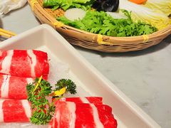 -尚尚仙·酸汤猪手·猪肚鸡火锅(华联万柳购物中心店)