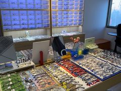 -天空之镜眼镜店蔡司依视路配镜授权零售店(望京颐堤港店)