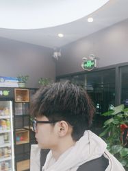 -藤野造型烫染·漂发