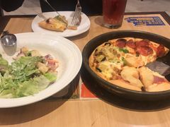 -必胜客(WOW中心城店)