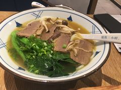 老坛酸菜牛腩米粉-牛楠楠·香港牛腩茶餐厅(永旺店)