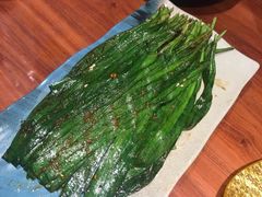 烤韭菜-千岛蚝高压锅生蚝·人参火锅(白云万达店)