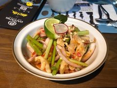 柠檬酸辣无骨凤爪-帕蓝·暹罗料理(曲阳店)