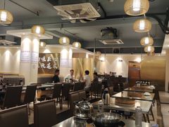 -胡须佬鸡煲四季火锅店(石厦西村直营店)