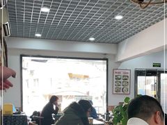 大堂-八两八金·莱芜特色炒鸡(市南漳浦路店)