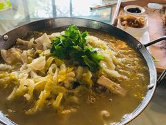 酸菜锅-闻道食府烙饼卷带鱼(原车耳营店原大觉寺店)