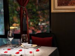 -弦月窗LUNETTE BY AMANDA(复兴路店)