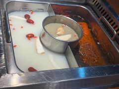 -洪焱重庆老火锅(万福花园店)